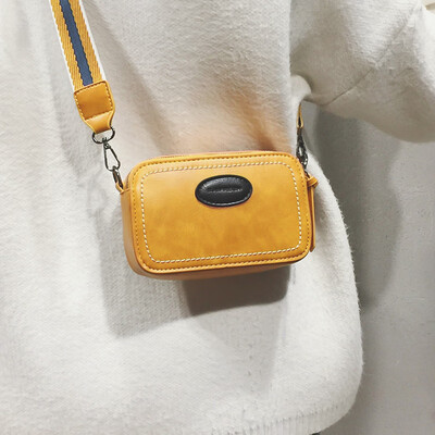 

Ins super fire package diagonal cross port wind retro Sen small party bag female 2019 new wave Korean version of the wild Messenger bag