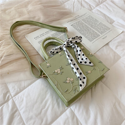 

Advanced sense bag foreign air bag 2019 new wave Korean version of the wild Messenger bag lace scarf fashion handbag