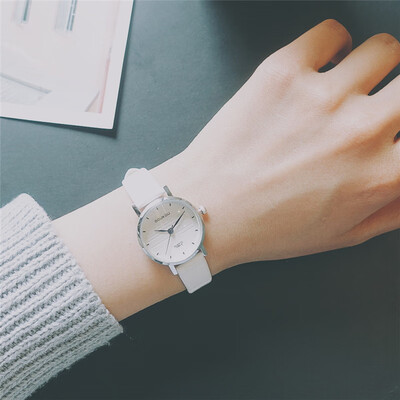 

White Watch Female Senior High School Students Korean Edition Simple Fashion Gift for Female Birthday