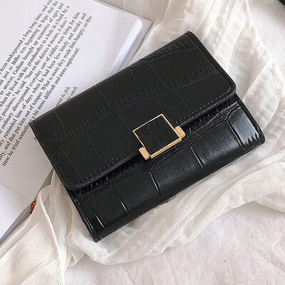 

Female short wallet students Korean version of simple folding 2019 new fashion multifunctional buckle change clip