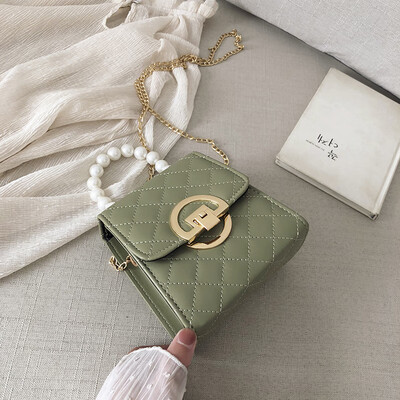 

2019 new fashion temperament rhombic chain shoulder Messenger bag female casual simple wild pearl handbag
