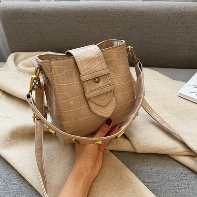 

Girl bucket bag female new Korean fashion casual stone pattern shoulder diagonal package tide