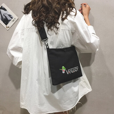 

Wide shoulder strap bag female 2019 new Korean casual wild cartoon canvas bag Harajuku student shoulder Messenger bag
