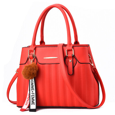 

2019 new fashion handbag embroidery thread fashion handbags Europe&the United States big bag casual shoulder bag cross-border