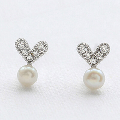 

New Fashion Women Sexy Earring Earring Ladies Love Heart Pearl Earrings Charms Gifts Color White