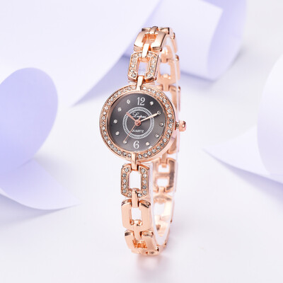 

RM European Simple Casual Beauty Fashion Small And Delicate Bracelet Watch