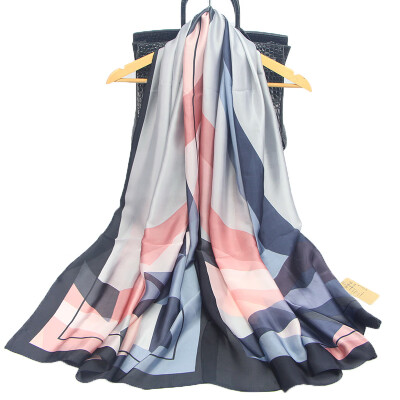 

High-end scarves Europe&the United States fashion silk scarf geometric print soft holiday sunscreen shawl women wholesale