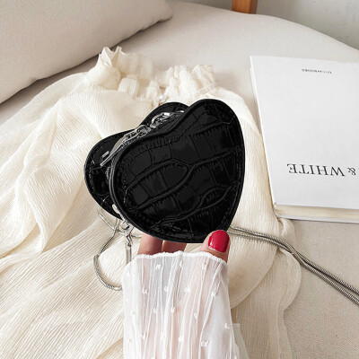 

Tailored Women Serpentine Leather heart-shape Crossbody Bag Handle Bag Chain Shoulder Bag