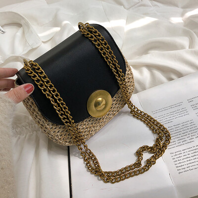 

New French small bag female 2019 new Korean version of the wild single shoulder slung fashion chain woven saddle bag