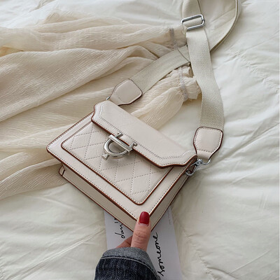 

Small square bag new 2019 tide Korean Joker Messenger bag Joker ins texture wide shoulder strap shoulder bag