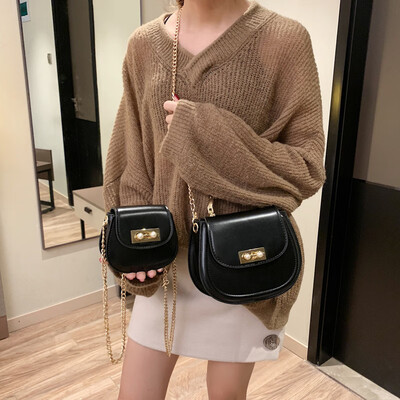 

Qiao Bani 2019 spring new European&American style fashion solid color chain pig bag wild shoulder bag tide tide handbag