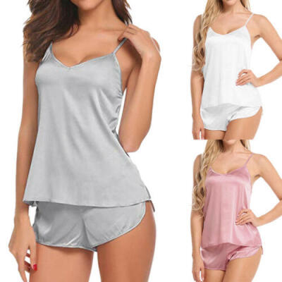 

Sexy Simulation Silk Female Pajamas Set V-neck Camisole Sleeveless Shorts Female