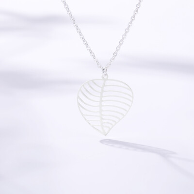 

Fashion Minimalist Leaf Necklace For Women Men Plant Jewelry Leaves Pendant Clavicle Chain For Women Jewelry Gift Collier