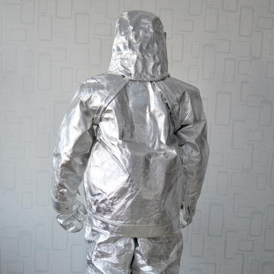 

Labor Guardian advanced 1000 degree fire insulation suit high temperature protective clothing metallurgy anti-scalding service fla