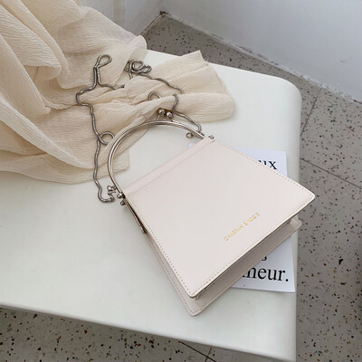 

Circular handbag 2019 new single shoulder chain oblique satchel simple personality handbag mini square bag
