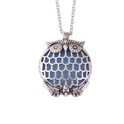 

Hollow Owl Rhinestone Pendant Women Girls Animal Necklace Plated Alloy Collar Decoration Jewelry