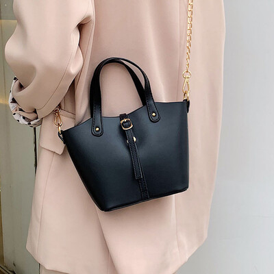

Net red pouch handbag 2019 new portable bucket bag fashion France niche foreign wild ins messenger bag