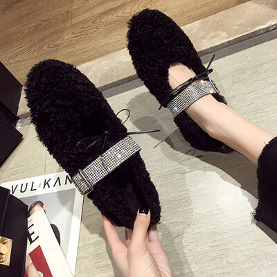 

Mingyuan Flat-soled Womens Shoes