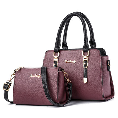

Mid-aged women Autumn-Winter Korean version of large-capacity handbags with one shoulder&one shoulder inclined to carry their