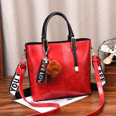 

Handbag female fashion large capacity mother retro single shoulder simple oblique shoulder texture commute tot bag