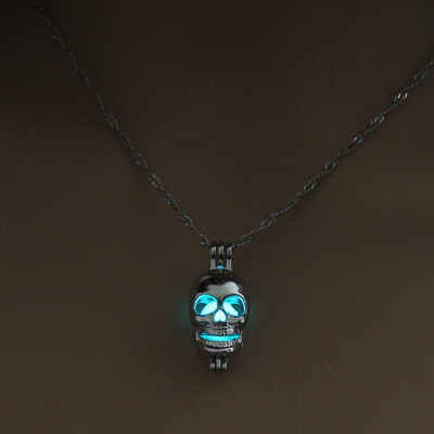 

1PC New Skull Glow In The Dark Chaming Luminous Horse Heart Owl Charm Women Jewelry Fashion Pendant Necklace