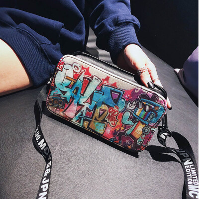 

Tailored Fashion Ladies Lleather Personality Graffiti Zipper Shoulder Bag Messenger Bag