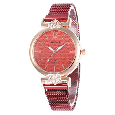 

Womens heart-shaped diamond-studded magnet magnet strap new student quartz watch