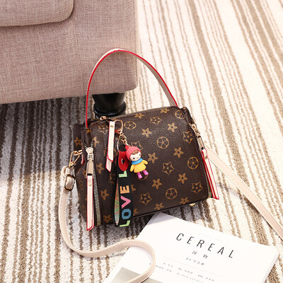 

Womens portable bag 2018 new retro bucket bag wild single shoulder diagonal package old flower handbag