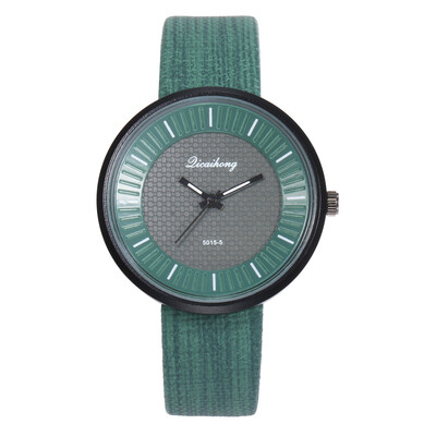 

Womens simple scale fashion wrist watch creative wood grain