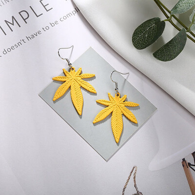 

Women Geometric Stud Hemp Leaves Color Hollow Vintage Wild Sweet Jewelry Earrings