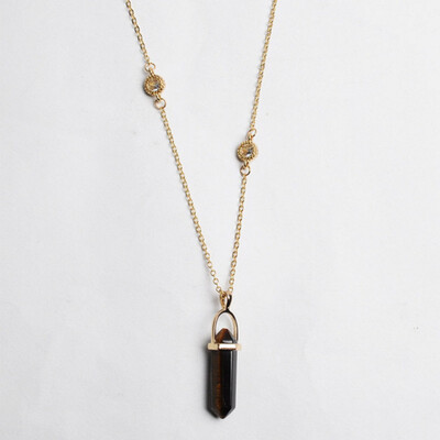 

Ms Natural Crystal Pendant Necklace with Opal Clavicle Multilayer Black Leather Rope Chain Jewelry
