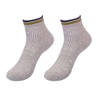 

Short Pure Color Sports Socks Simple Fine Quality Middle Tube Socks for Men with One size