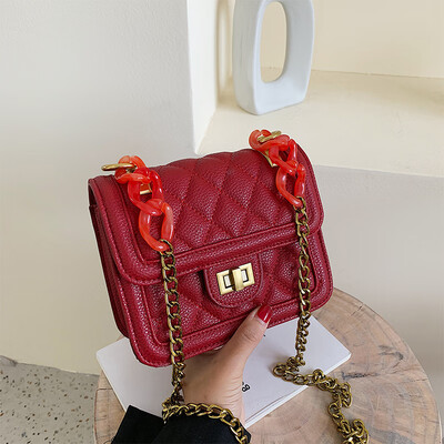 

Chic retro chain bag fashion lock square bag 2019 new womens bag simple single shoulder bag oblique satchel bag