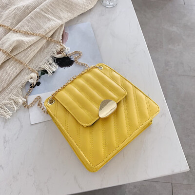 

Summer new bag female 2019 wild texture embroidered line small square bag chic chain small fresh shoulder Messenger bag