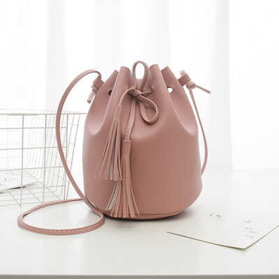 

Tailored Female Cute Bag Shoulder Messenger Bag Drawstring Bucket Bag Retro Wild Bag