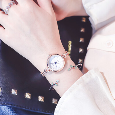

Temperament college style chic literature&art small fresh bracelet girls Korean version of the simple student department best