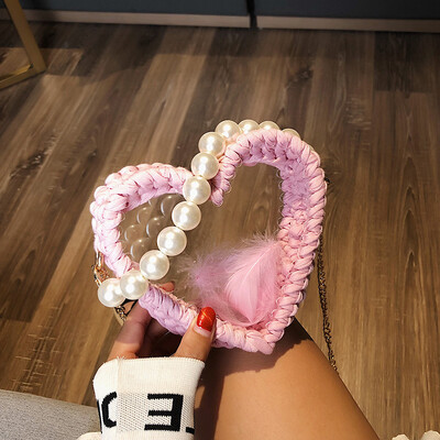

Chic wild chain shoulder bag personality transparent Messenger bag female 2019 new woven heart-shaped pearl handbag