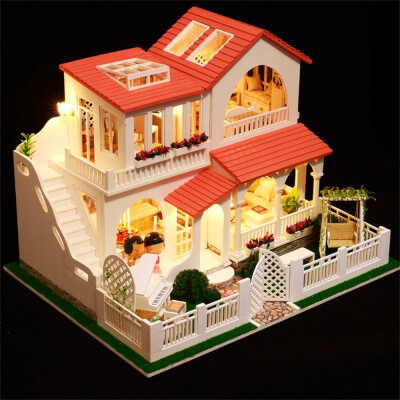 

Gotoamei DIY Christmas House Assemble Miniature Dollhouse LED Furniture Kit Xmas Gift