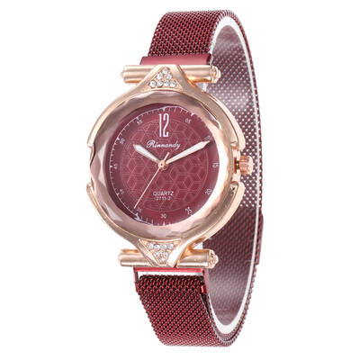 

Magnet magnet strap fashion ladies diamond watch student simple pop quartz watch