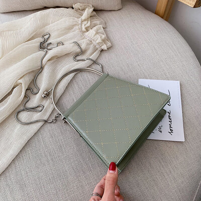 

Circular handbag 2019 new single shoulder chain oblique satchel simple personality handbag mini square bag
