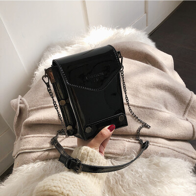 

Ins super fire small bag female 2019 new fashion patent leather rivet shoulder mobile phone bag Korean version of the wild Messenger bag