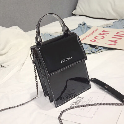 

Chic small bag female 2019 new Korean version of the chain of shoulder bag senior sense bright face oblique small square bag