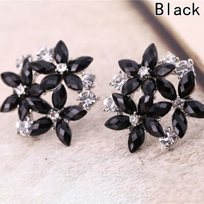 

Fashion Women Crystal Stud Earrings 3 Flower Elegant Stud Earrings