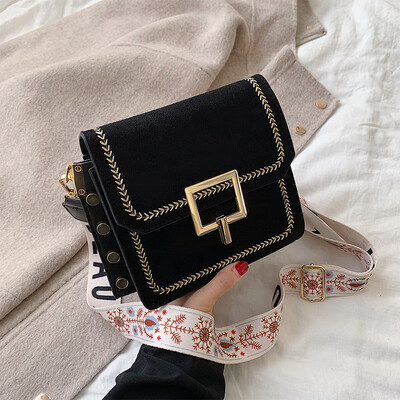 

Early autumn ins leisure bag simple retro frosted broadband small square bag new 2019 shoulder slung bag