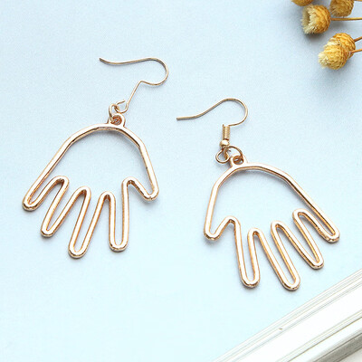 

EK901 New Fashion Clown Sexy Lady Girl Face Drop Earrings 2019 Retro Statement Abstract Hollow Out Profile Dangle Earrings
