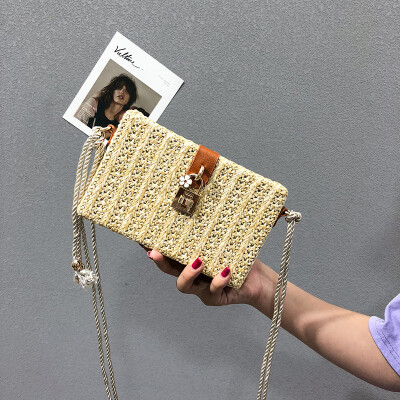 

Ins super fire bag female 2018 new tide weaving shoulder slung small square bag Korean version of the box straw bag