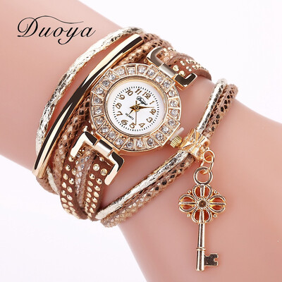 

Womens diamonds tide rivet round bracelet bracelet with diamond flower pendants womens watch
