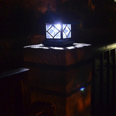 

IP44 Waterproof Outdoor Solar Powered Light Sensor LED Wall Pillar Chapiter Post Lamp For Garden Courtyard