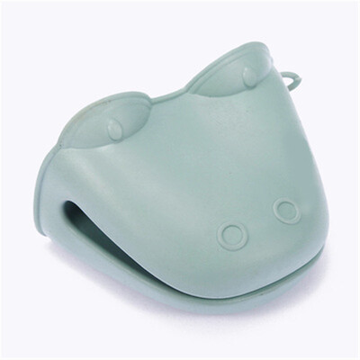 

Gobestart Cartoon Silicone Insulation Thickening Heat-Resistant High Temperature Gloves