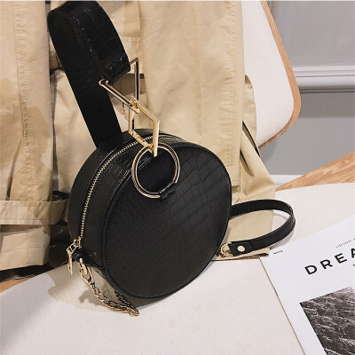 

Ins super fire bag female 2019 new wave fashion retro stone pattern wild chain shoulder slung small round bag